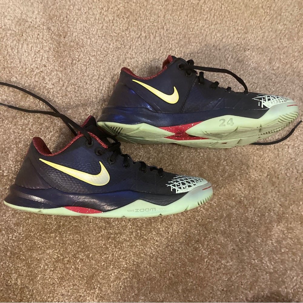 Men’s Nike Kobe Basketball Shoes